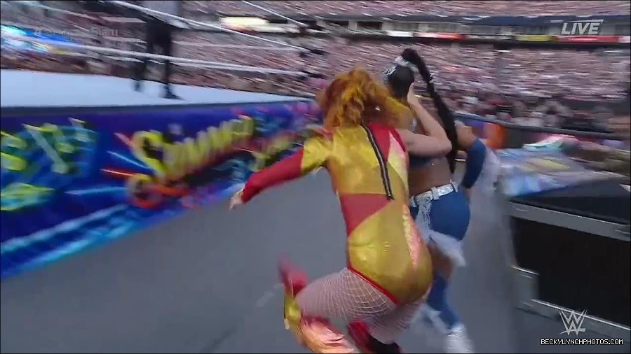 WWE_SummerSlam_2022_720p_WEB_h264-HEEL_mp4_000769054.jpg
