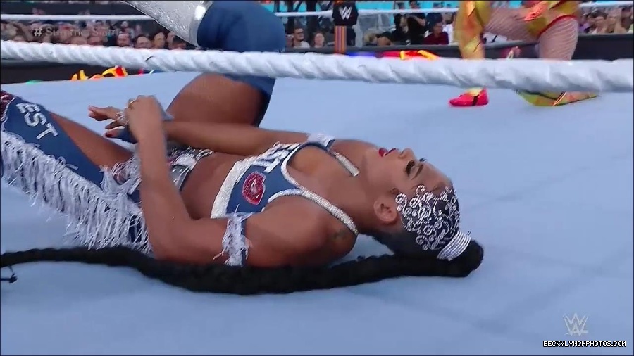 WWE_SummerSlam_2022_720p_WEB_h264-HEEL_mp4_000790654.jpg