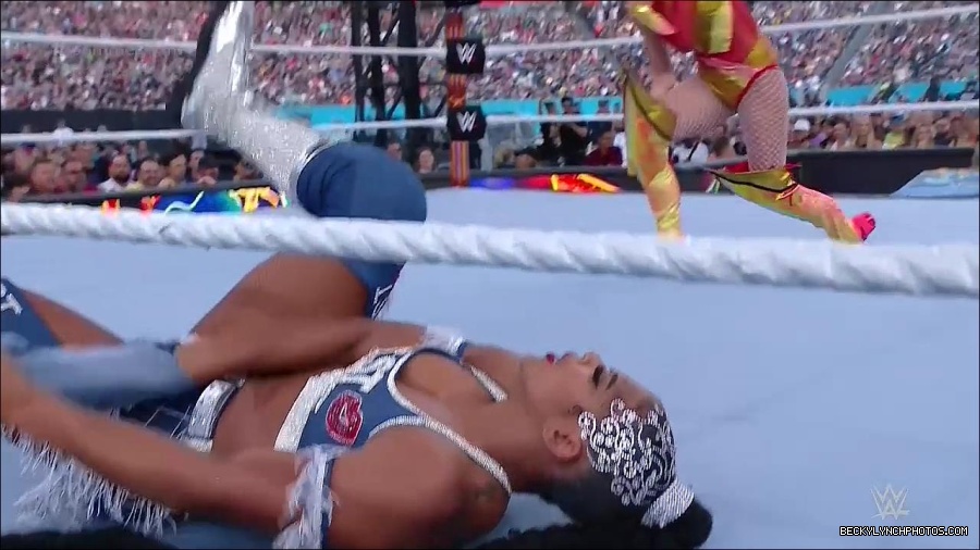 WWE_SummerSlam_2022_720p_WEB_h264-HEEL_mp4_000791054.jpg