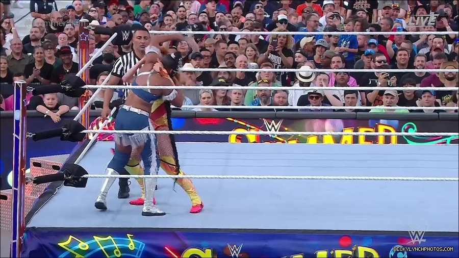 WWE_SummerSlam_2022_720p_WEB_h264-HEEL_mp4_000802254.jpg