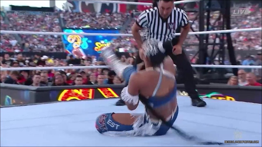WWE_SummerSlam_2022_720p_WEB_h264-HEEL_mp4_000805454.jpg