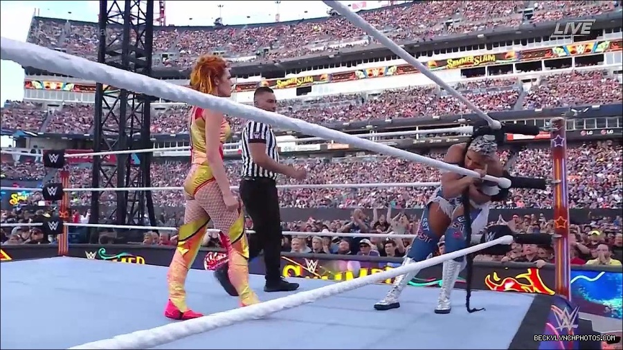WWE_SummerSlam_2022_720p_WEB_h264-HEEL_mp4_000816654.jpg