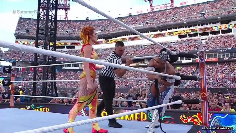 WWE_SummerSlam_2022_720p_WEB_h264-HEEL_mp4_000817854.jpg