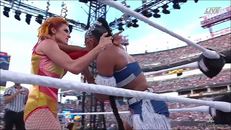 WWE_SummerSlam_2022_720p_WEB_h264-HEEL_mp4_000821254.jpg