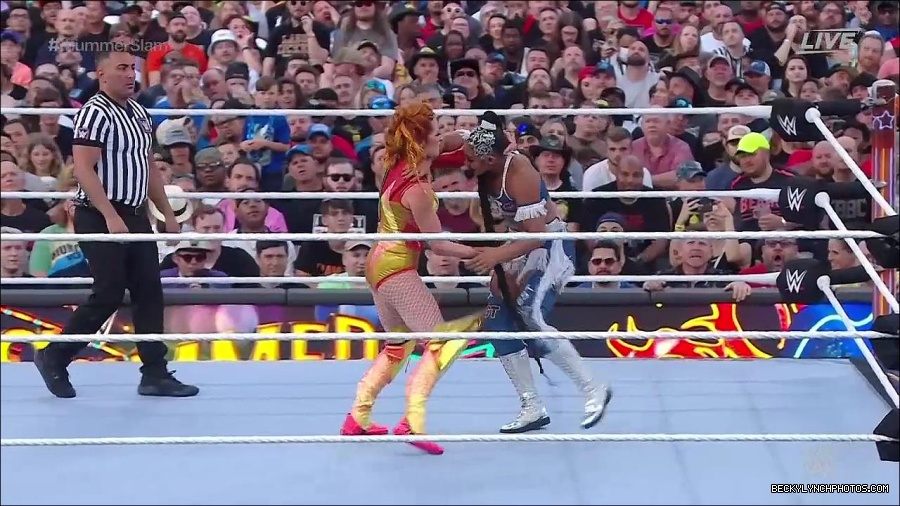 WWE_SummerSlam_2022_720p_WEB_h264-HEEL_mp4_000822454.jpg