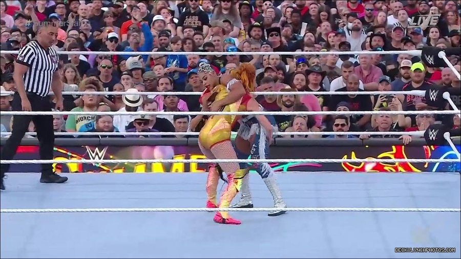 WWE_SummerSlam_2022_720p_WEB_h264-HEEL_mp4_000823654.jpg