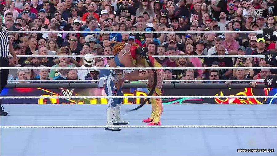 WWE_SummerSlam_2022_720p_WEB_h264-HEEL_mp4_000830854.jpg