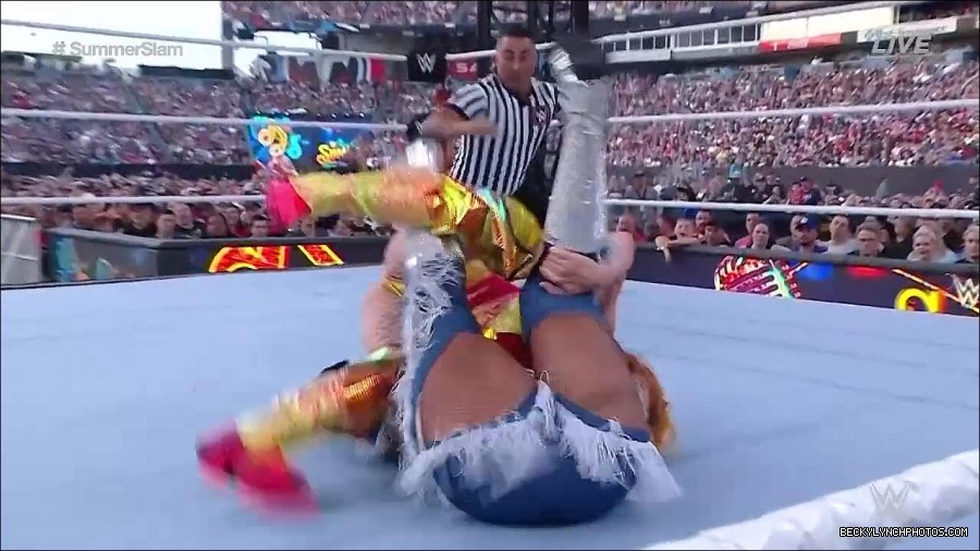 WWE_SummerSlam_2022_720p_WEB_h264-HEEL_mp4_000834854.jpg