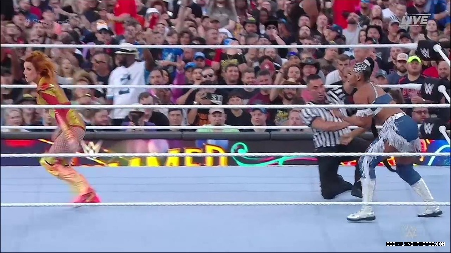 WWE_SummerSlam_2022_720p_WEB_h264-HEEL_mp4_000838454.jpg