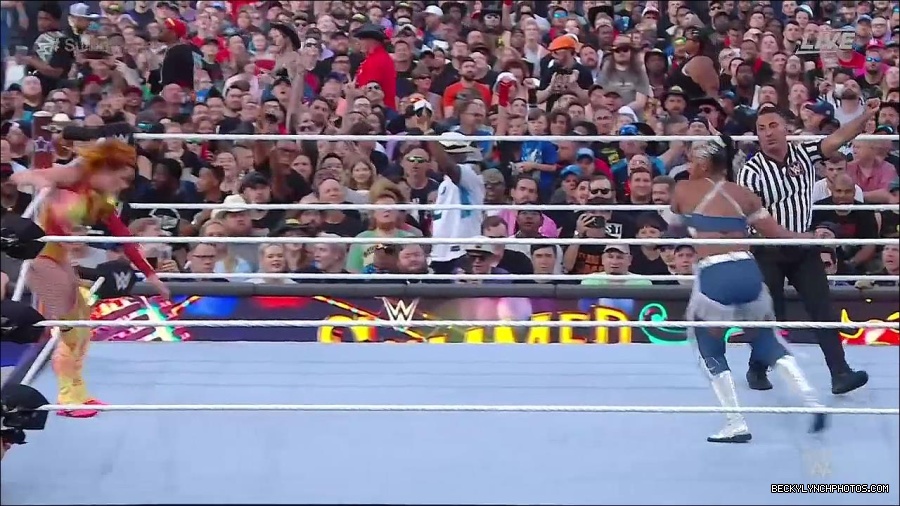 WWE_SummerSlam_2022_720p_WEB_h264-HEEL_mp4_000839254.jpg