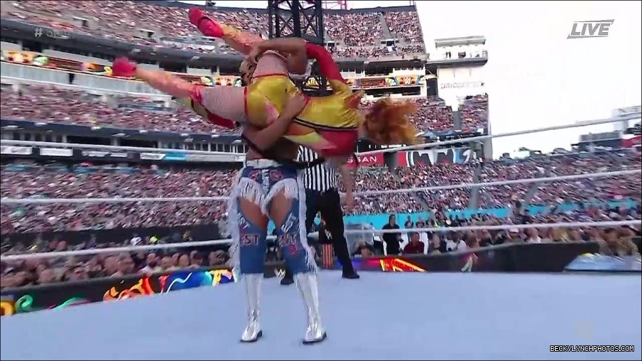 WWE_SummerSlam_2022_720p_WEB_h264-HEEL_mp4_000843254.jpg