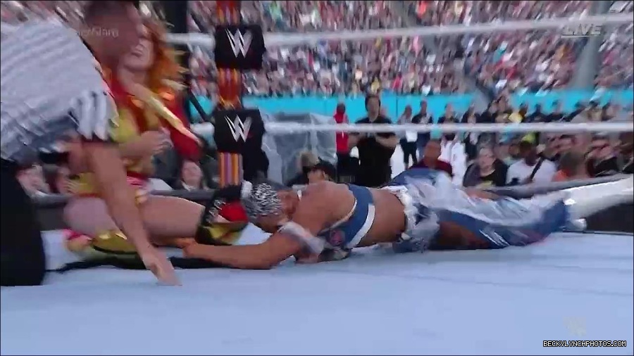 WWE_SummerSlam_2022_720p_WEB_h264-HEEL_mp4_000856054.jpg