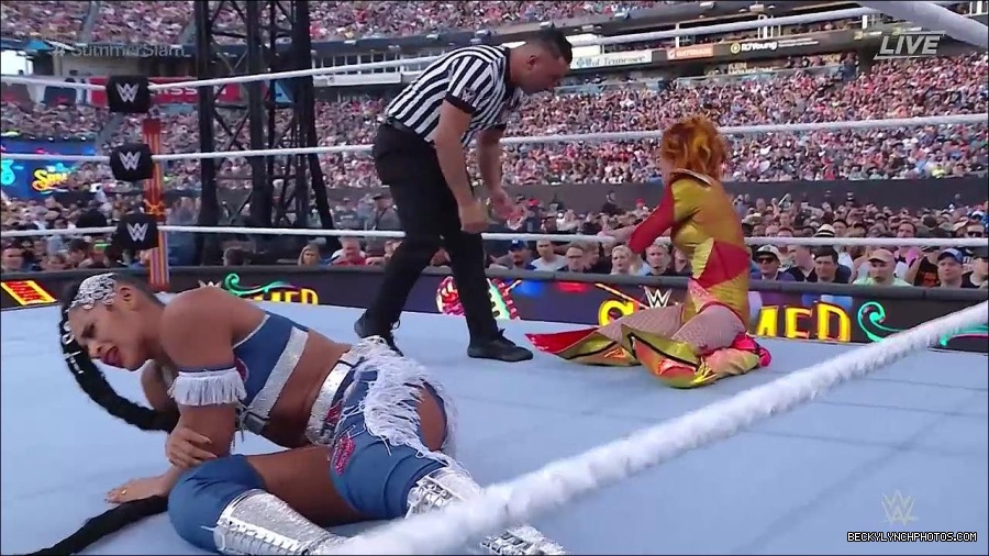 WWE_SummerSlam_2022_720p_WEB_h264-HEEL_mp4_000858854.jpg