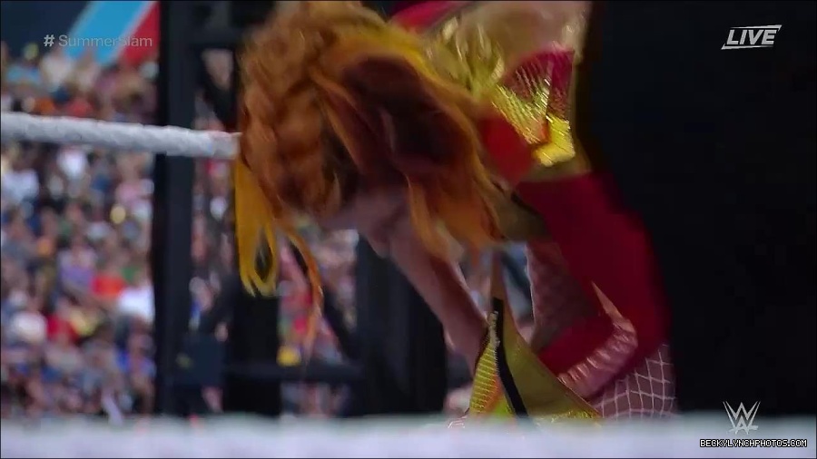 WWE_SummerSlam_2022_720p_WEB_h264-HEEL_mp4_000866054.jpg