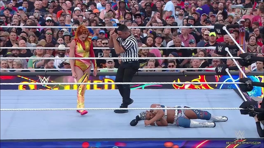 WWE_SummerSlam_2022_720p_WEB_h264-HEEL_mp4_000876054.jpg