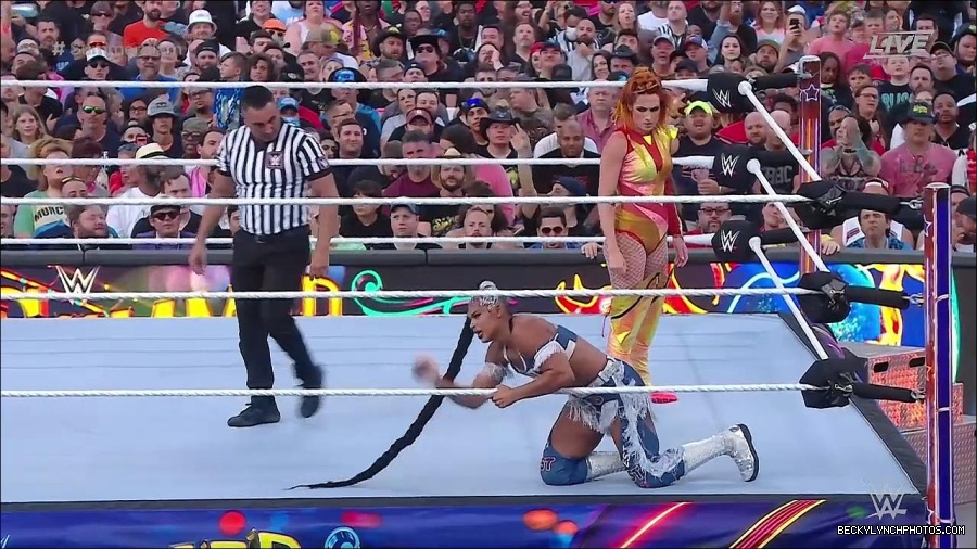 WWE_SummerSlam_2022_720p_WEB_h264-HEEL_mp4_000881654.jpg