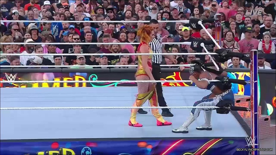 WWE_SummerSlam_2022_720p_WEB_h264-HEEL_mp4_000887254.jpg