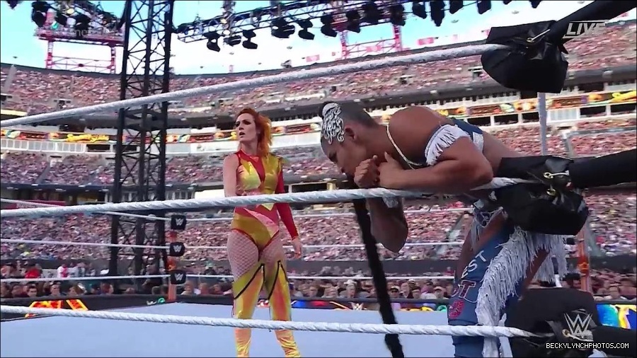 WWE_SummerSlam_2022_720p_WEB_h264-HEEL_mp4_000890854.jpg