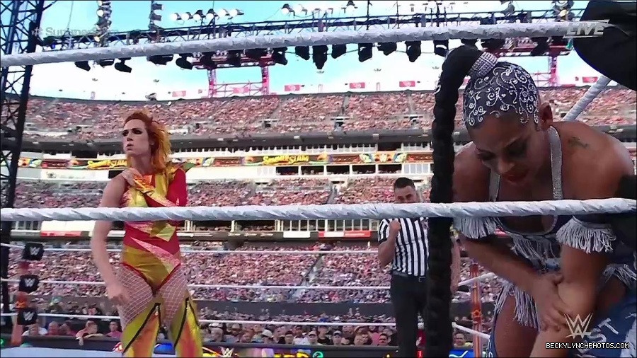 WWE_SummerSlam_2022_720p_WEB_h264-HEEL_mp4_000894054.jpg