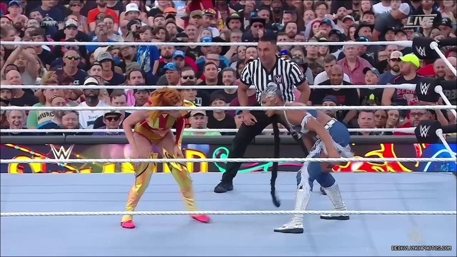 WWE_SummerSlam_2022_720p_WEB_h264-HEEL_mp4_000904054.jpg