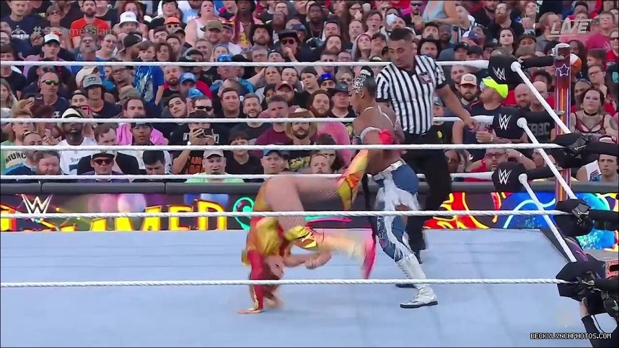 WWE_SummerSlam_2022_720p_WEB_h264-HEEL_mp4_000913654.jpg