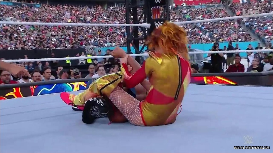 WWE_SummerSlam_2022_720p_WEB_h264-HEEL_mp4_000916854.jpg