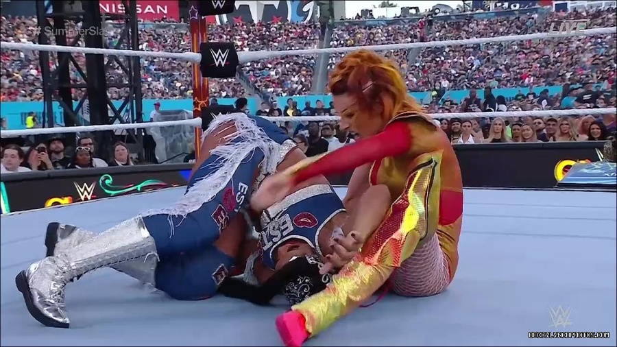 WWE_SummerSlam_2022_720p_WEB_h264-HEEL_mp4_000924054.jpg