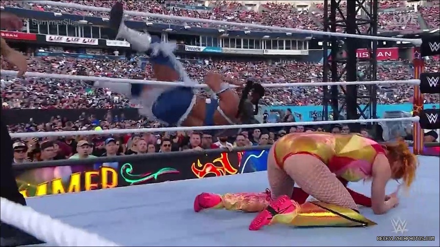 WWE_SummerSlam_2022_720p_WEB_h264-HEEL_mp4_000931254.jpg