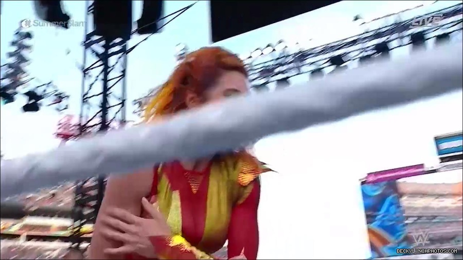 WWE_SummerSlam_2022_720p_WEB_h264-HEEL_mp4_000934454.jpg