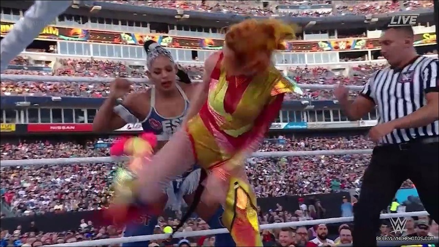 WWE_SummerSlam_2022_720p_WEB_h264-HEEL_mp4_000940854.jpg