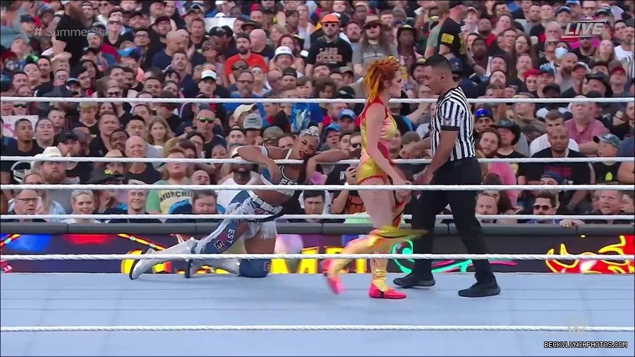 WWE_SummerSlam_2022_720p_WEB_h264-HEEL_mp4_000946854.jpg