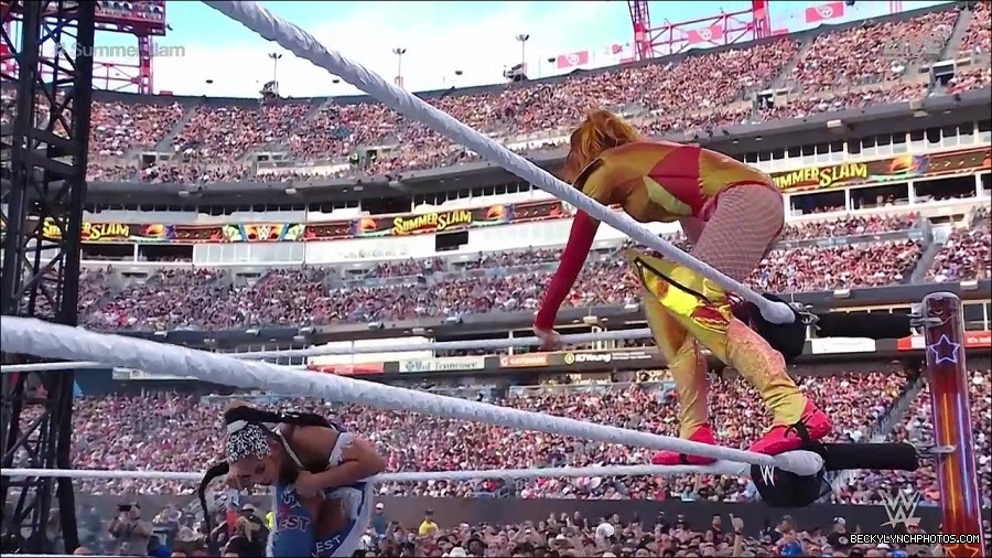 WWE_SummerSlam_2022_720p_WEB_h264-HEEL_mp4_000950454.jpg