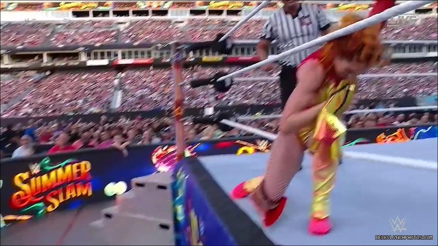 WWE_SummerSlam_2022_720p_WEB_h264-HEEL_mp4_000990854.jpg
