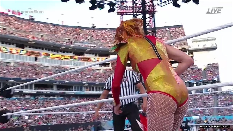 WWE_SummerSlam_2022_720p_WEB_h264-HEEL_mp4_000996054.jpg