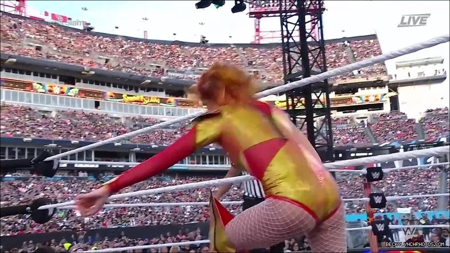 WWE_SummerSlam_2022_720p_WEB_h264-HEEL_mp4_000996454.jpg