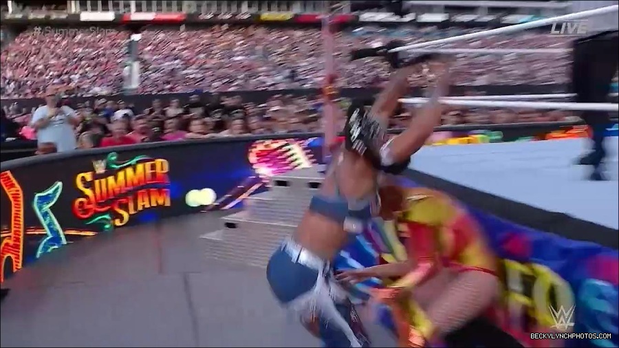 WWE_SummerSlam_2022_720p_WEB_h264-HEEL_mp4_001007254.jpg