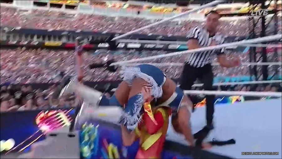 WWE_SummerSlam_2022_720p_WEB_h264-HEEL_mp4_001007654.jpg