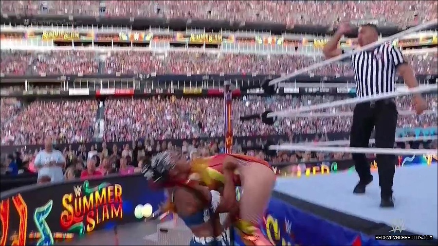 WWE_SummerSlam_2022_720p_WEB_h264-HEEL_mp4_001011254.jpg