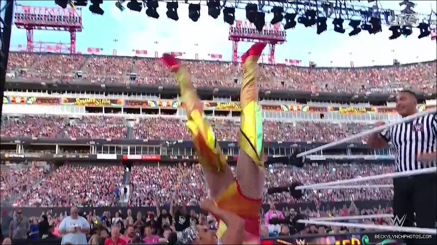 WWE_SummerSlam_2022_720p_WEB_h264-HEEL_mp4_001012054.jpg