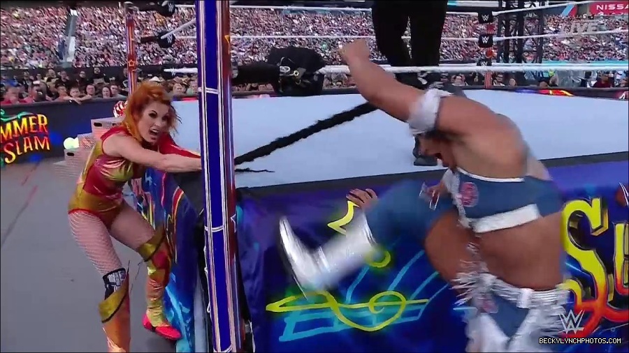 WWE_SummerSlam_2022_720p_WEB_h264-HEEL_mp4_001018854.jpg