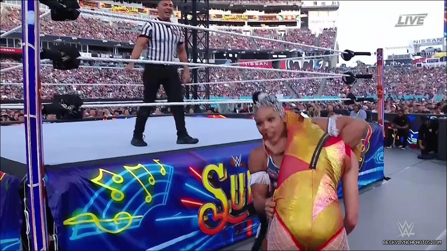 WWE_SummerSlam_2022_720p_WEB_h264-HEEL_mp4_001026054.jpg