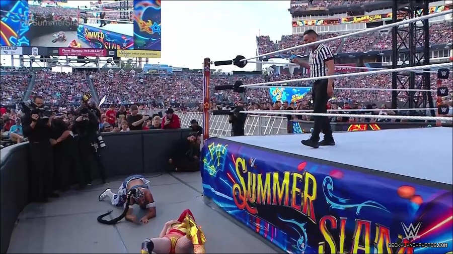 WWE_SummerSlam_2022_720p_WEB_h264-HEEL_mp4_001036454.jpg