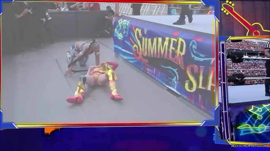 WWE_SummerSlam_2022_720p_WEB_h264-HEEL_mp4_001038454.jpg