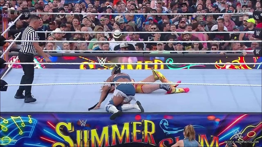 WWE_SummerSlam_2022_720p_WEB_h264-HEEL_mp4_001046454.jpg