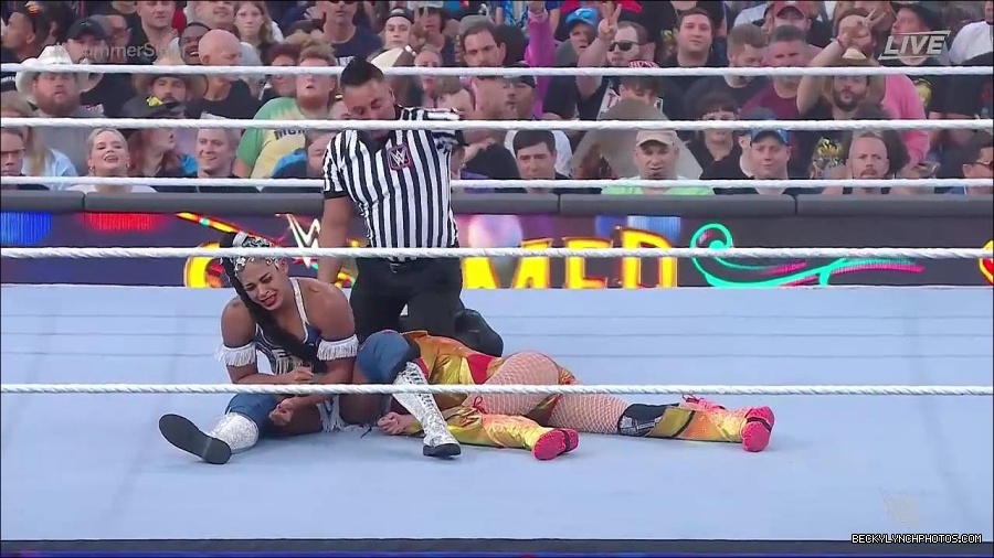 WWE_SummerSlam_2022_720p_WEB_h264-HEEL_mp4_001057254.jpg