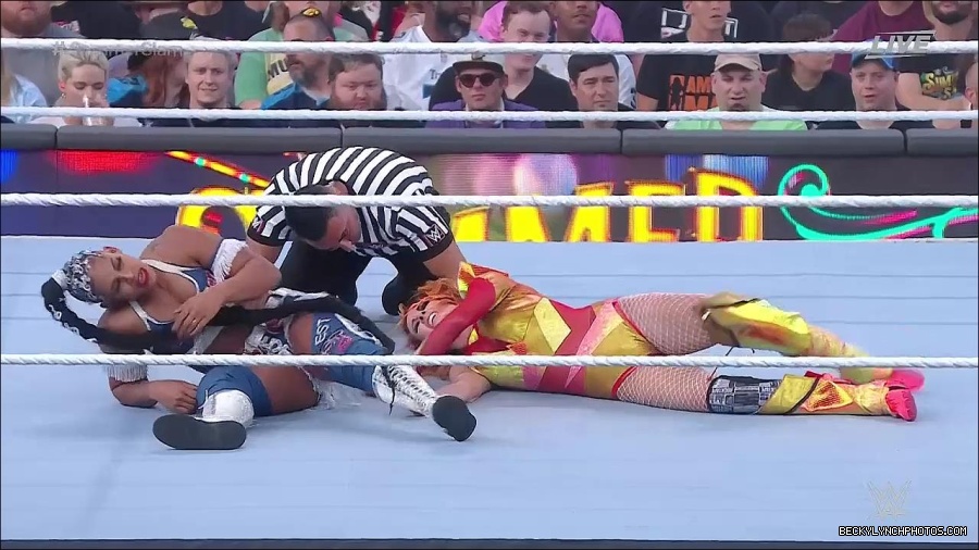 WWE_SummerSlam_2022_720p_WEB_h264-HEEL_mp4_001062054.jpg