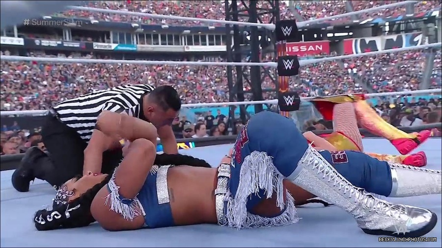 WWE_SummerSlam_2022_720p_WEB_h264-HEEL_mp4_001065254.jpg