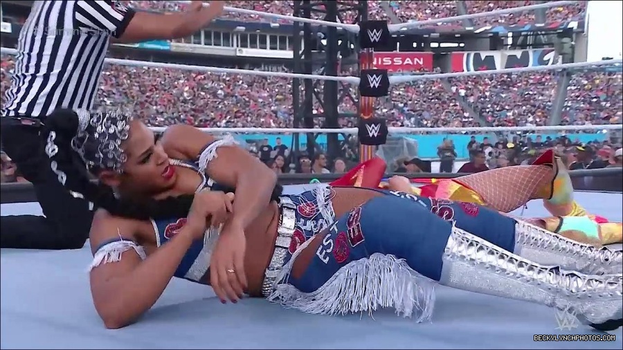 WWE_SummerSlam_2022_720p_WEB_h264-HEEL_mp4_001066854.jpg