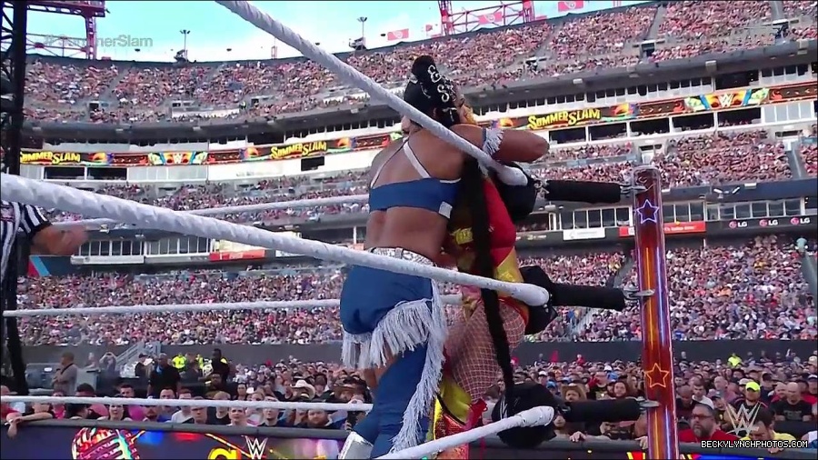 WWE_SummerSlam_2022_720p_WEB_h264-HEEL_mp4_001084854.jpg