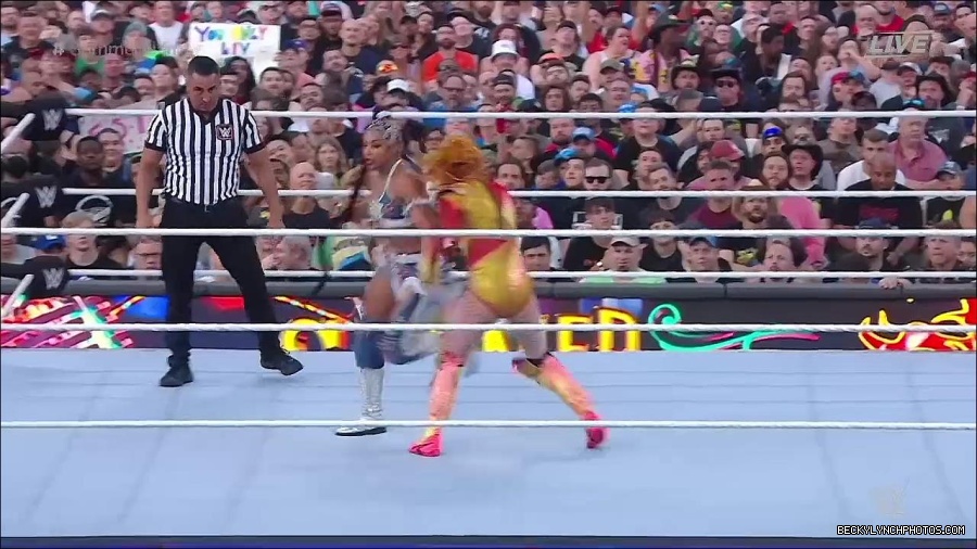 WWE_SummerSlam_2022_720p_WEB_h264-HEEL_mp4_001088054.jpg